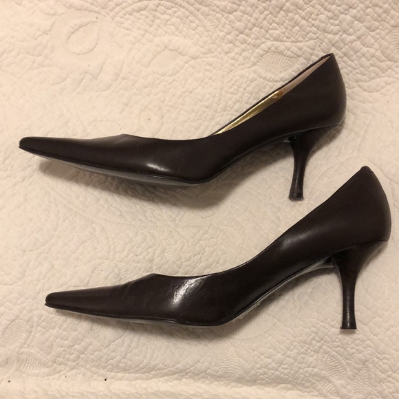 Nine West size 8.5 M brown heels. - Picture 3 of 16
